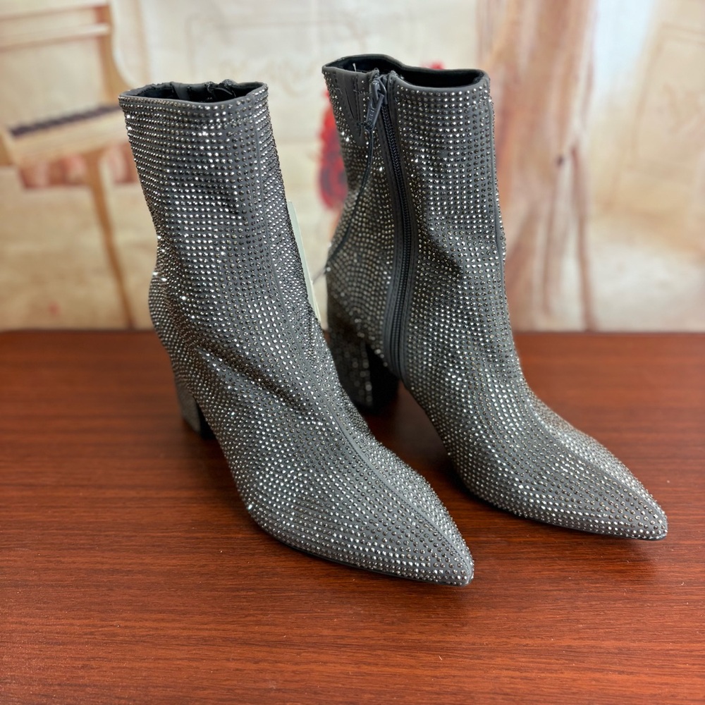 NEW A New Day Women's Gray beaded Ankle Boots - Picture 3 of 12